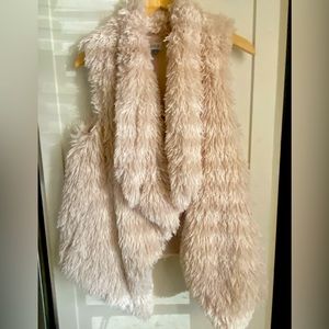 Faux COZY Fur Vest with Pockets Small